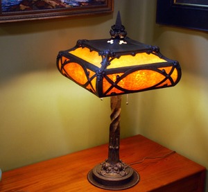Large Quality Arts and Crafts Hammered Bronze and Slag Glass lamp.